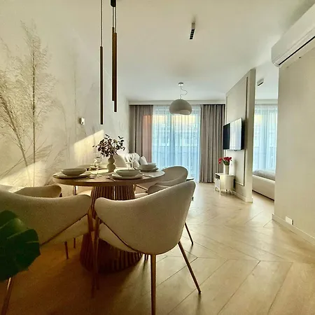 Apartment Easy Rent- Wieniawska 90, 24h Check-in