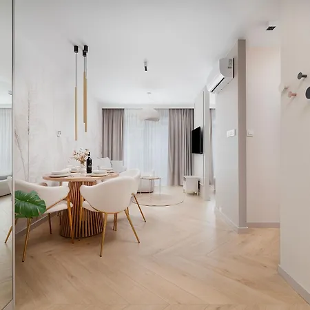Easy Rent- Wieniawska 90, 24h Check-in